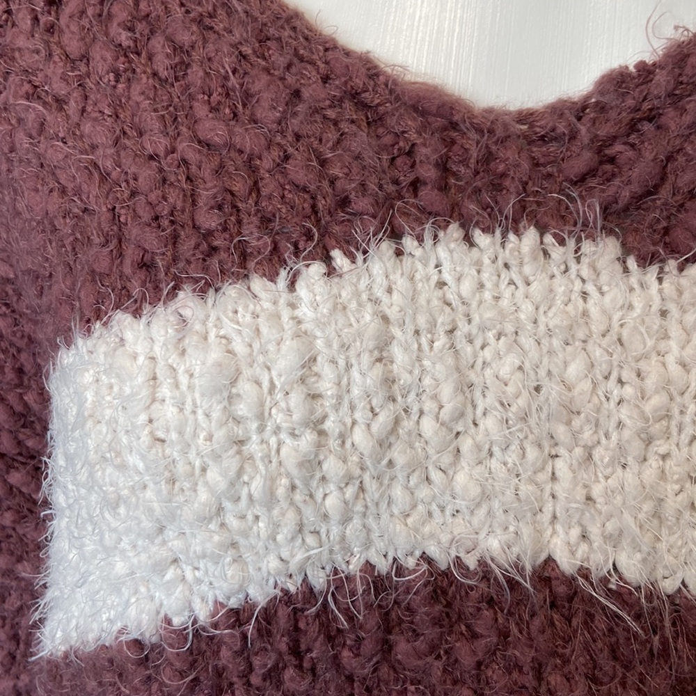 Altar’d State sweater - Picture 3 of 4